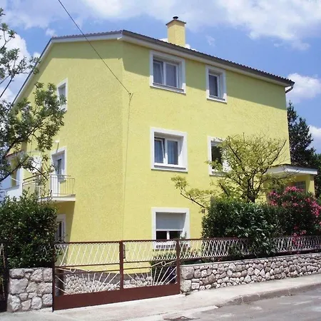 Apartment Apartments With A Parking Space Selce, Crikvenica - 11527